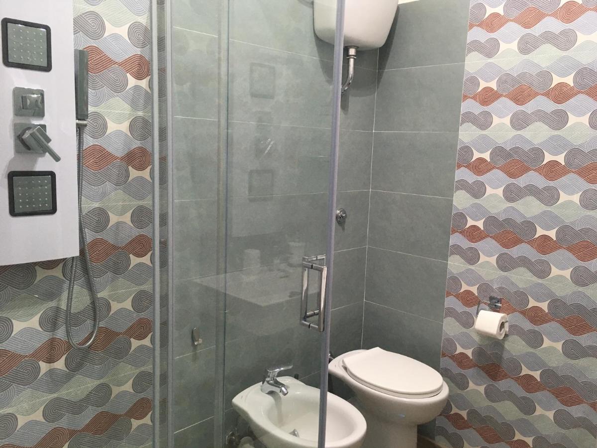 Apartamento La Dimora Delle Sirene Salerno Exterior foto